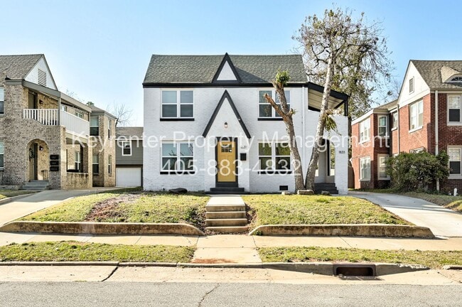 property at 1831 N Gatewood Ave