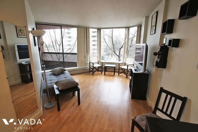 1330 Burrard St in Vancouver, BC - Building Photo - Building Photo