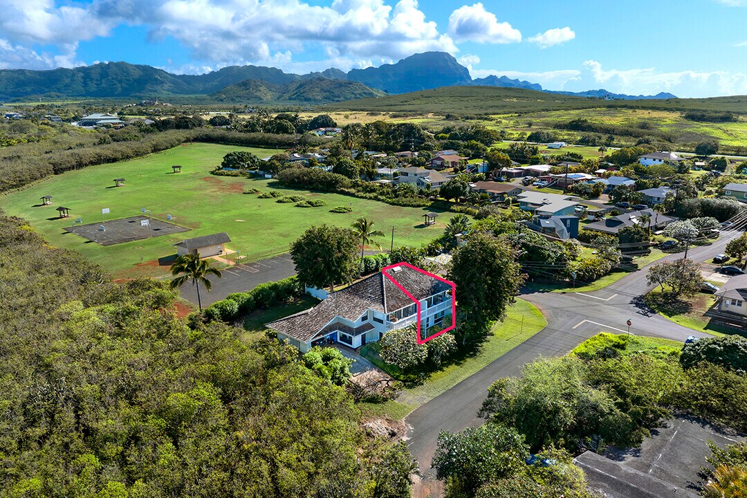 2020 Pahoehoe St in Koloa, HI - Foto de edificio