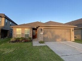 18326 W Hardy Rd in Houston, TX - Building Photo