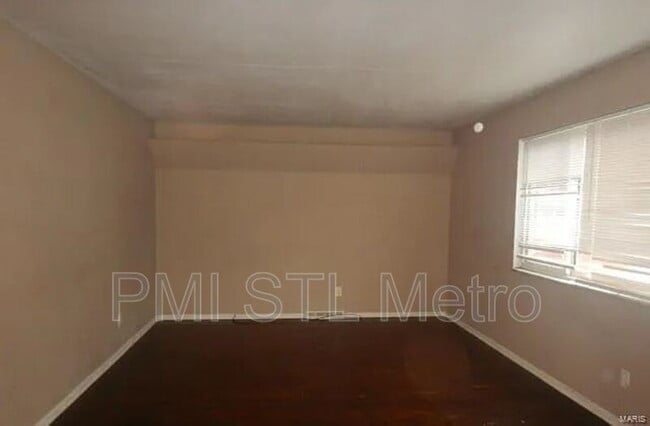 10145 Green Valley Dr in St. Louis, MO - Building Photo - Building Photo