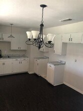 409 N Cedar St in Springtown, TX - Building Photo - Building Photo