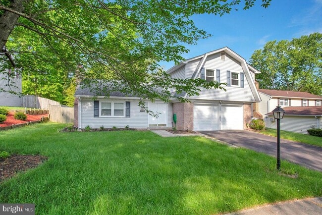 9123 Old Burton Cir in Upper Marlboro, MD - Building Photo - Building Photo
