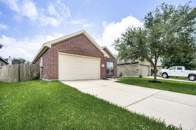 384 Decoster Blvd, Unit 133 in Alvin, TX - Building Photo - Building Photo