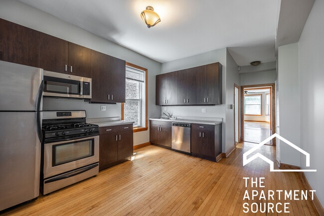 property at 3110 W Fullerton Ave
