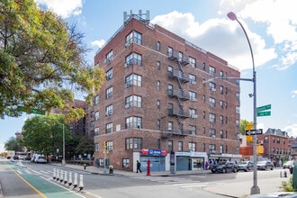 9716 66th Ave in Rego Park, NY - Building Photo - Building Photo