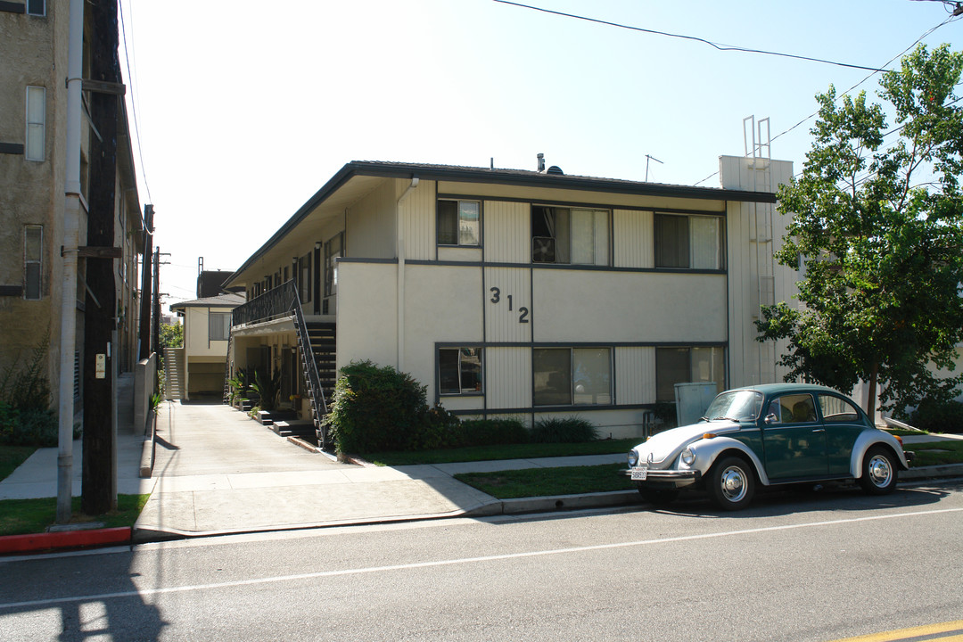 312 E Stocker St in Glendale, CA - Building Photo