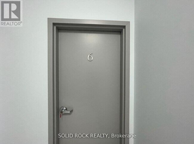 48 King St E in Brockville, ON - Building Photo - Building Photo