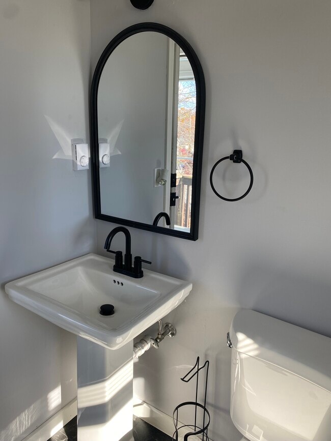 60 Ashcraft Rd, Unit 60 ashcraft rd