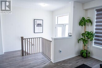 130 Purple Sage Dr in Brampton, ON - Building Photo - Building Photo