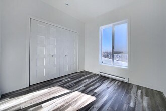 430 Rue Notre-Dame in Repentigny, QC - Building Photo - Building Photo
