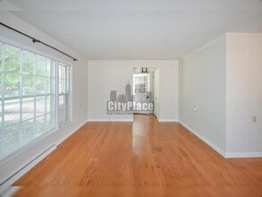 6174 Evanston Ave in Indianapolis, IN - Building Photo - Building Photo