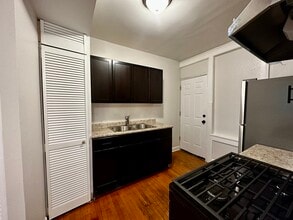 4056 W Crystal St in Chicago, IL - Building Photo - Building Photo