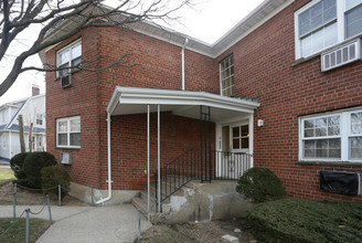 25-27 Peninsula Blvd in Hempstead, NY - Building Photo - Building Photo