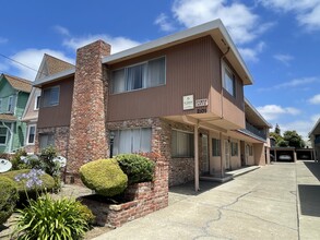 Sabina in Alameda, CA - Foto de edificio - Building Photo