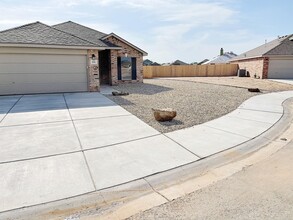 2911 Venita Ave in Lubbock, TX - Building Photo - Building Photo