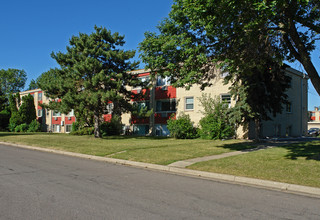 McCarron's View Apartments in Roseville, MN - Building Photo - Building Photo