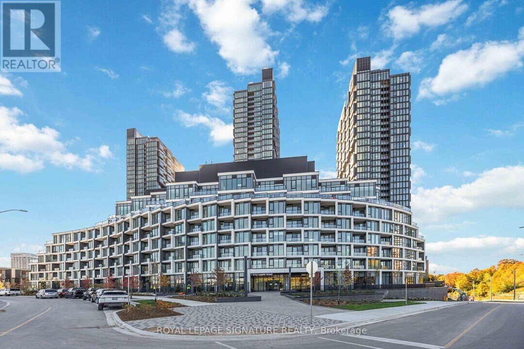 1 Kyle Lowry Rd in Toronto, ON - Building Photo