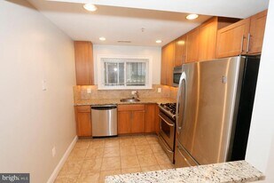 1901 Lincoln Rd NE in Washington, DC - Building Photo