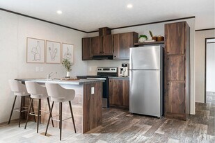 3660 S Lapeer Rd in Metamora, MI - Building Photo