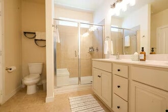 2316 Paxton Way in Denton, TX - Foto de edificio - Building Photo