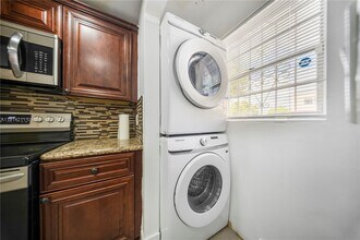 1780 W 56th Terrace in Hialeah, FL - Building Photo - Building Photo