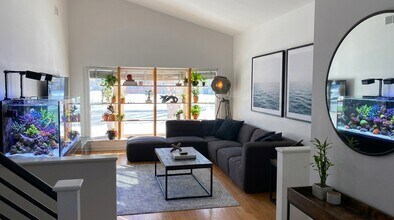 7258 N Crawford Ave in Lincolnwood, IL - Building Photo - Building Photo