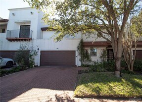 28 E Tearose Ave in McAllen, TX - Building Photo