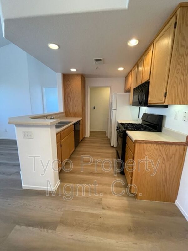 property at 1894 Lorient Pl