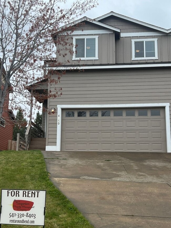 property at 4150 SW Reindeer Ave