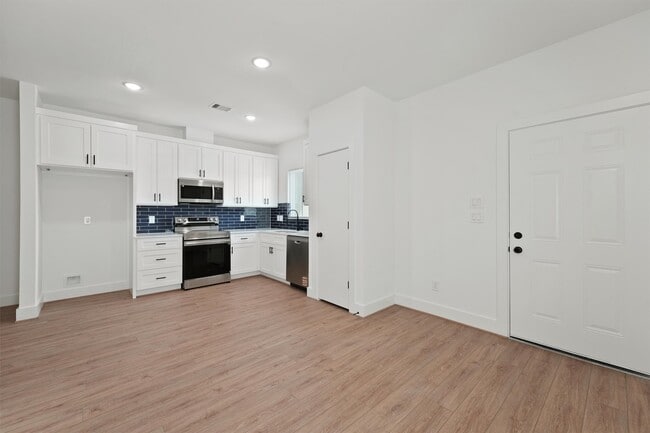 407 Calloway St in Houston, TX - Foto de edificio - Building Photo