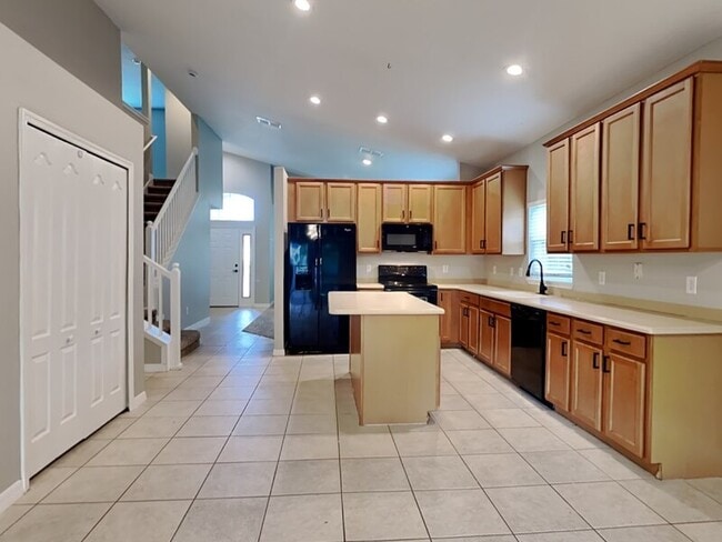 906 Summit Ash Ct in DeLand, FL - Building Photo - Building Photo