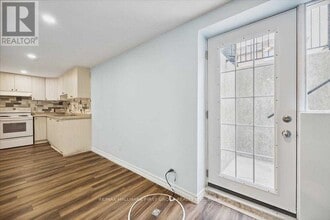 16 Rushbrooke Way in Ajax, ON - Building Photo - Building Photo