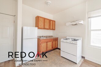 537 S Kenmore Ave in Los Angeles, CA - Building Photo - Building Photo