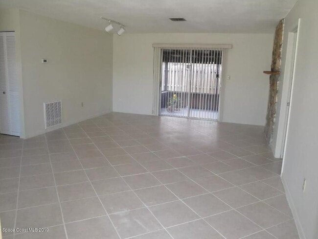 431 Washington Ave in Cape Canaveral, FL - Building Photo - Building Photo