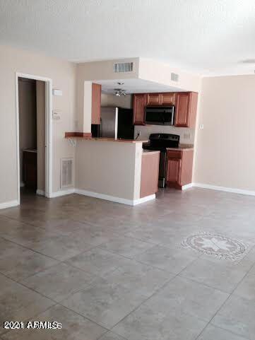 2133 W Turney Ave-Unit -B73 in Phoenix, AZ - Foto de edificio