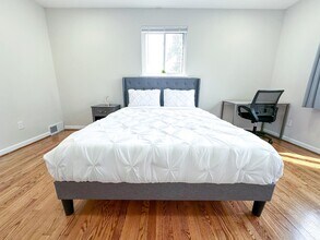 7515 Havelock St, Unit Joyful Bedroom in Springfield, VA - Building Photo - Building Photo