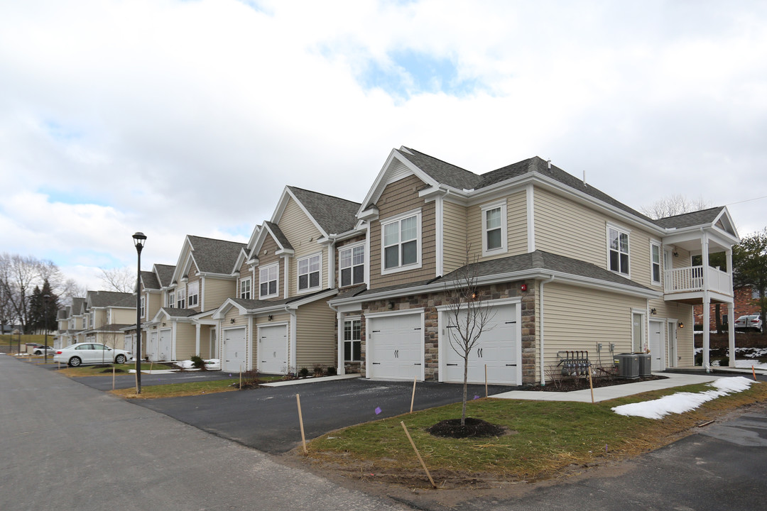 The Glen at Perinton Phase II in Fairport, NY - Building Photo