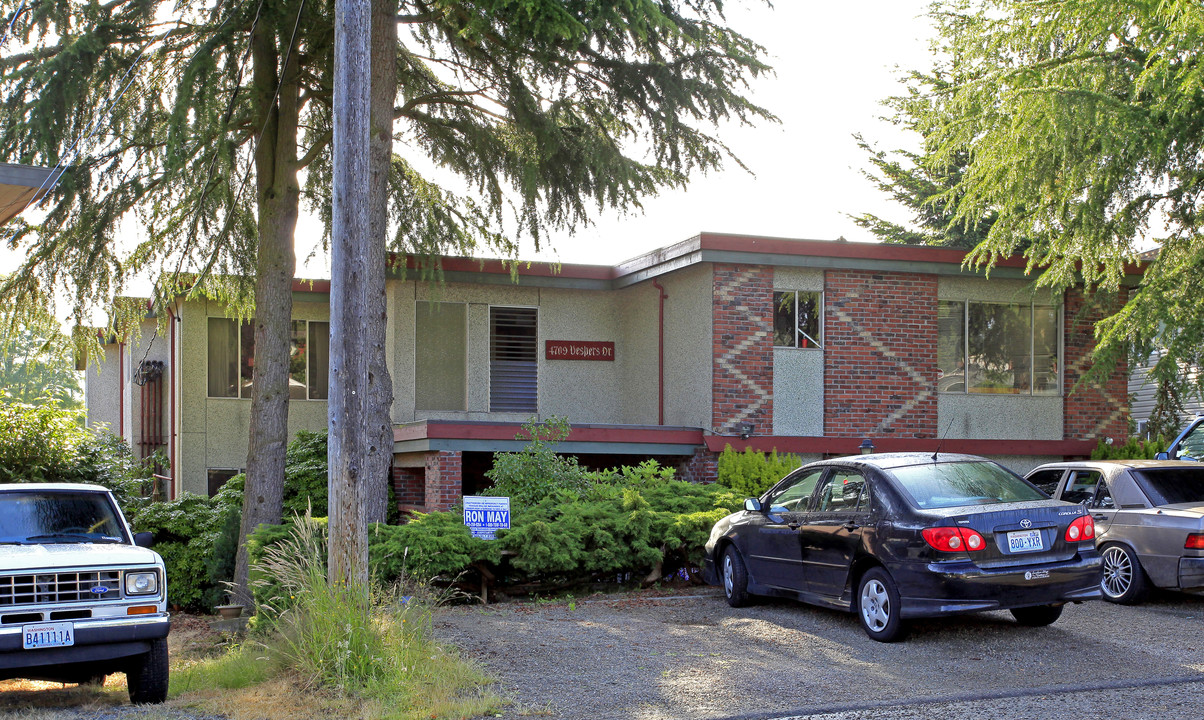 Vesper Apartments in Everett, WA - Building Photo