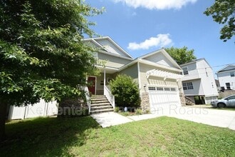 721 Thayor St in Norfolk, VA - Building Photo - Building Photo