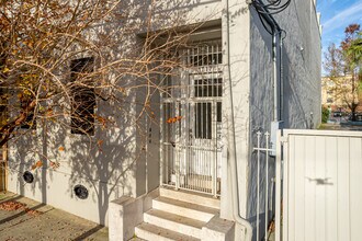 1717 Carondelet St in New Orleans, LA - Building Photo - Building Photo