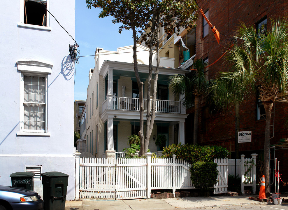 78 Society St in Charleston, SC - Building Photo