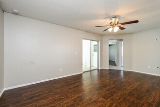 409 Riverwoods Cir in Orlando, FL - Building Photo - Building Photo