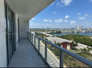 330 Sunny Isles Blvd, Unit # 5-1403 in Sunny Isles Beach, FL - Building Photo - Building Photo