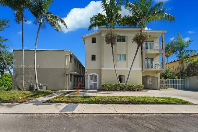 property at 695 SW 11th St