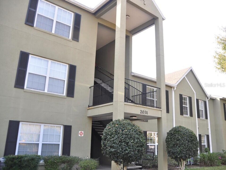 2031 Dixie Belle Dr in Orlando, FL - Building Photo
