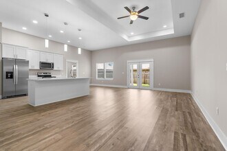 5 Romana Ln, Unit 104 in Mary Esther, FL - Building Photo - Building Photo