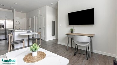 1148 Silber Rd in Houston, TX - Foto de edificio - Building Photo