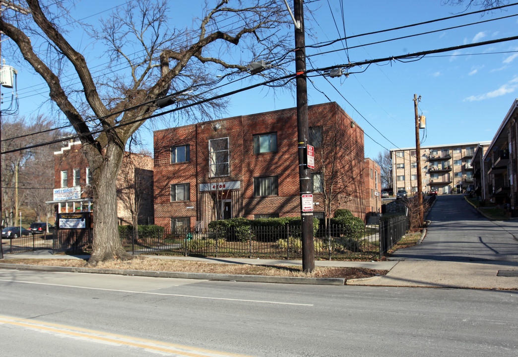 4208-4212 Benning Rd NE in Washington, DC - Building Photo