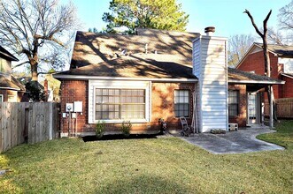 3614 Scenic Valley Dr in Houston, TX - Building Photo - Building Photo